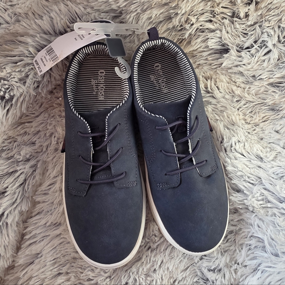 OshKosh B'gosh Kids Navy Sneakers with White Sole